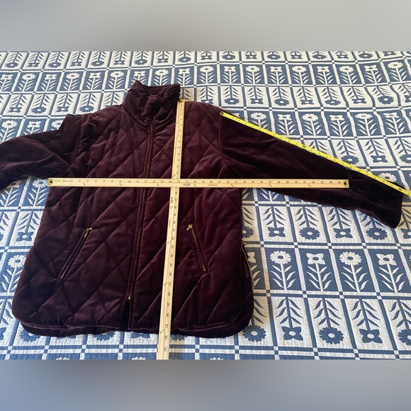 Larry Levine Oversized Eggplant Quilted Velvet Jacket, Size Large - Picture 3 of 7